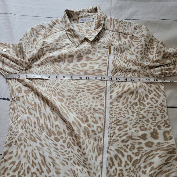 Calvin Klein Size L Asymmetrical Zip Animal Print Blouse Mature Office - Picture 5 of 8